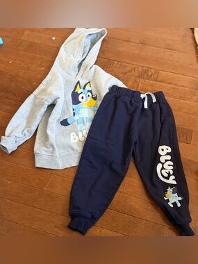 Two-Piece Kids Hoodie and Jogger Set - Bluey Graphic